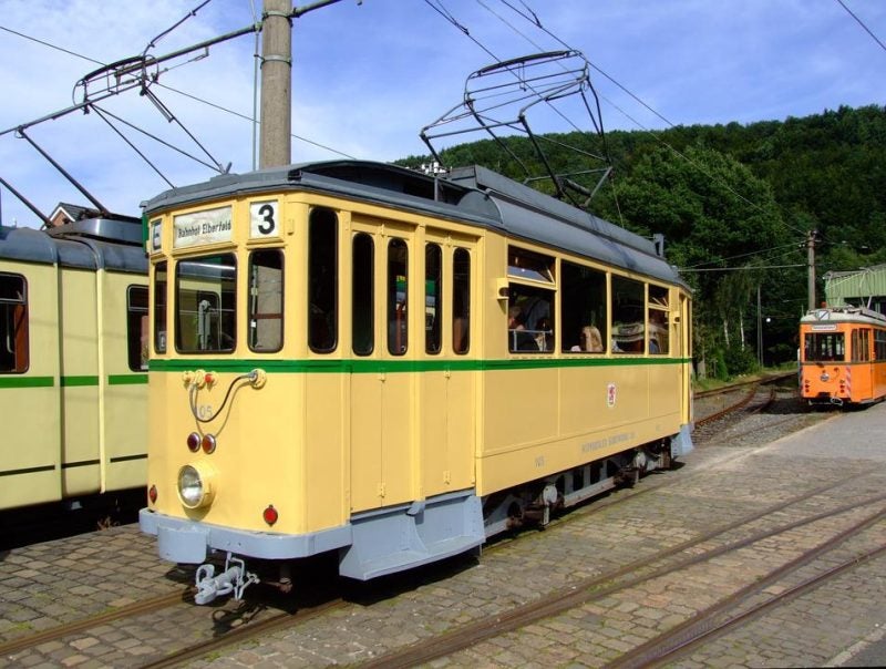tram-835840_960_720
