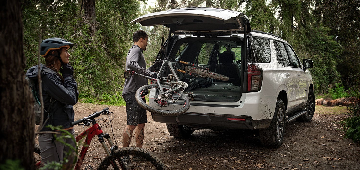 Tahoe Loading Bikes