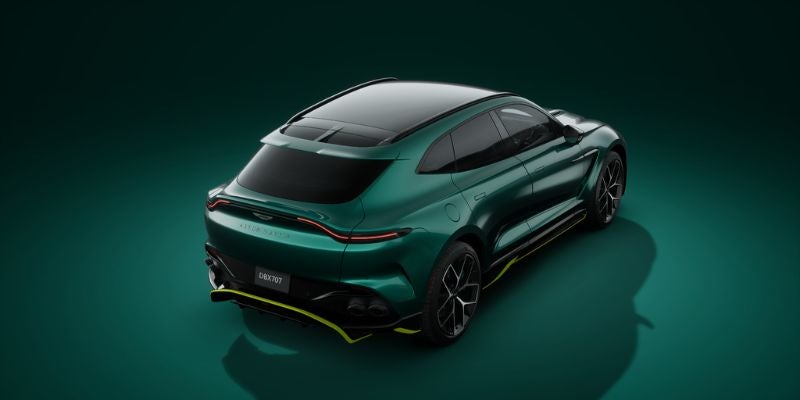 2025 Aston Martin DBX707 performance