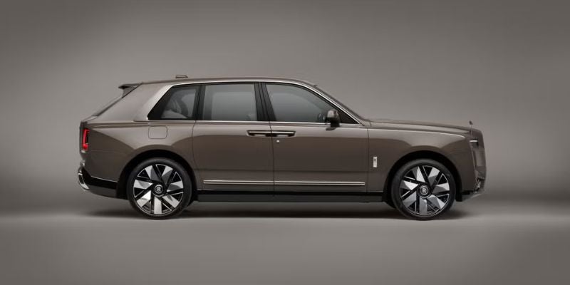 2025 Rolls-Royce Cullinan technology