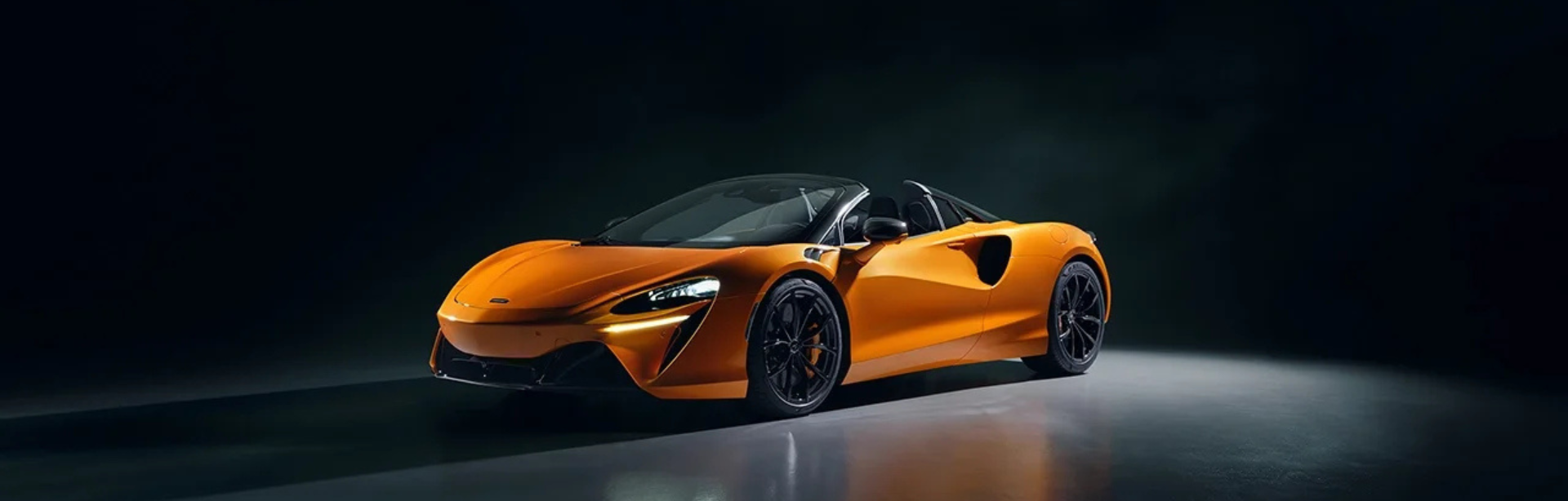 2025 McLaren Artura