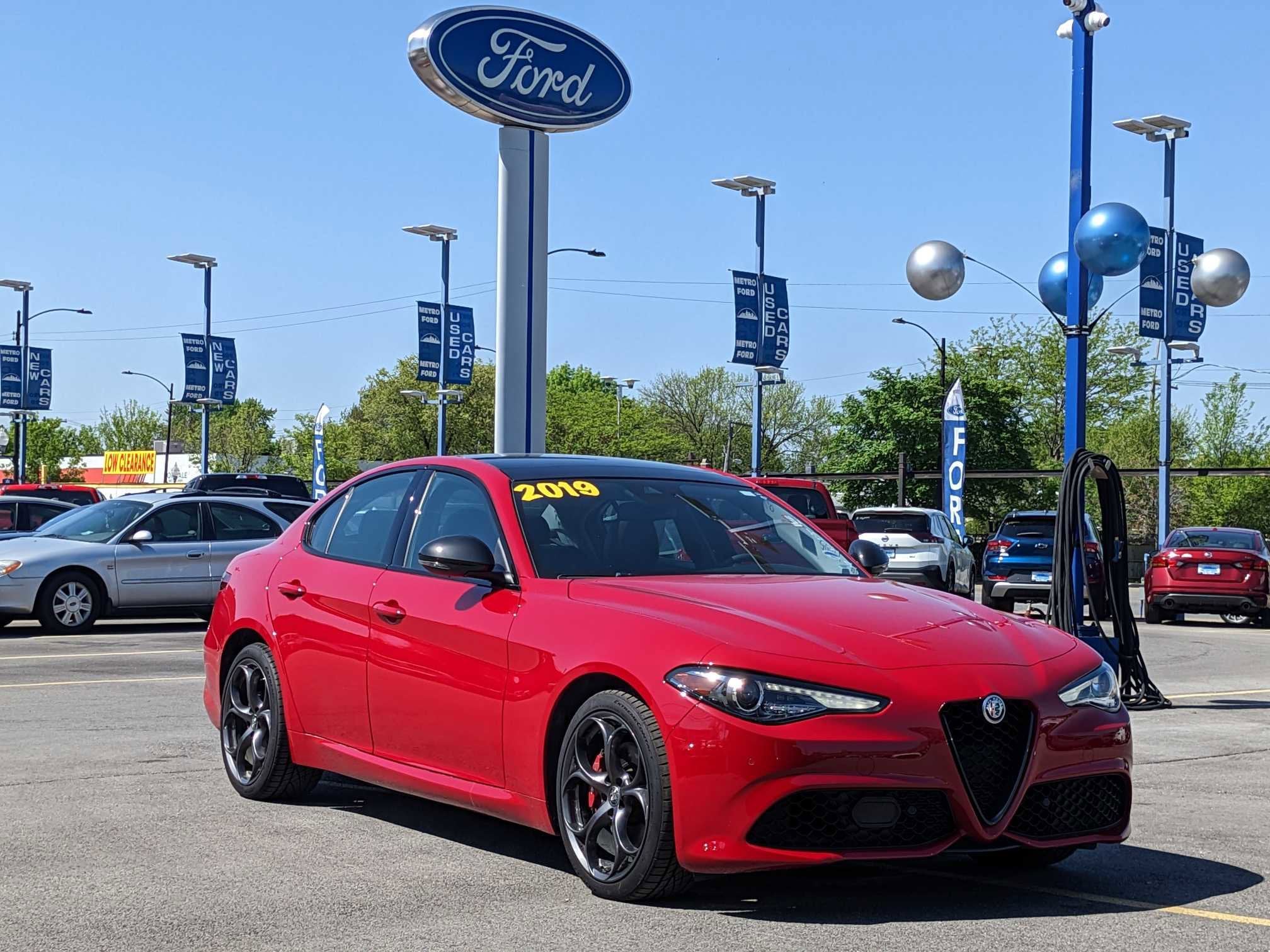 2019 Alfa Romeo Giulia Sport