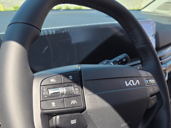 2026 Kia Sportage Steering Wheel and Dashboard