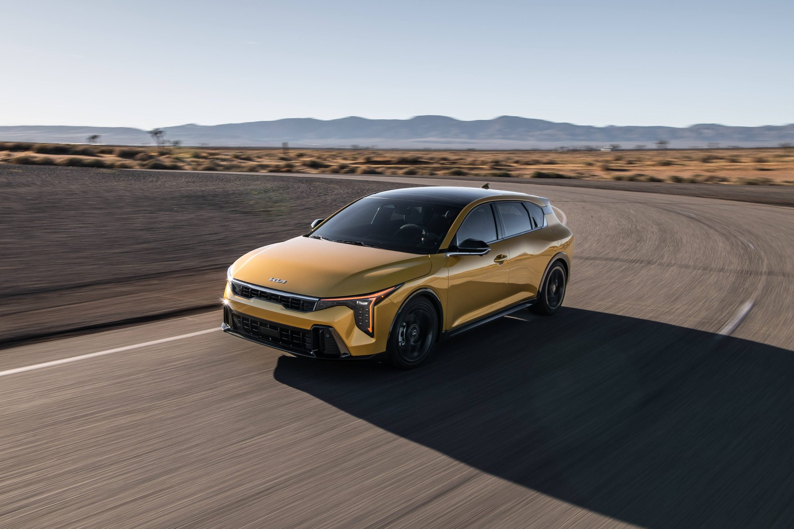 2026 Kia K4 Hatchback Photo