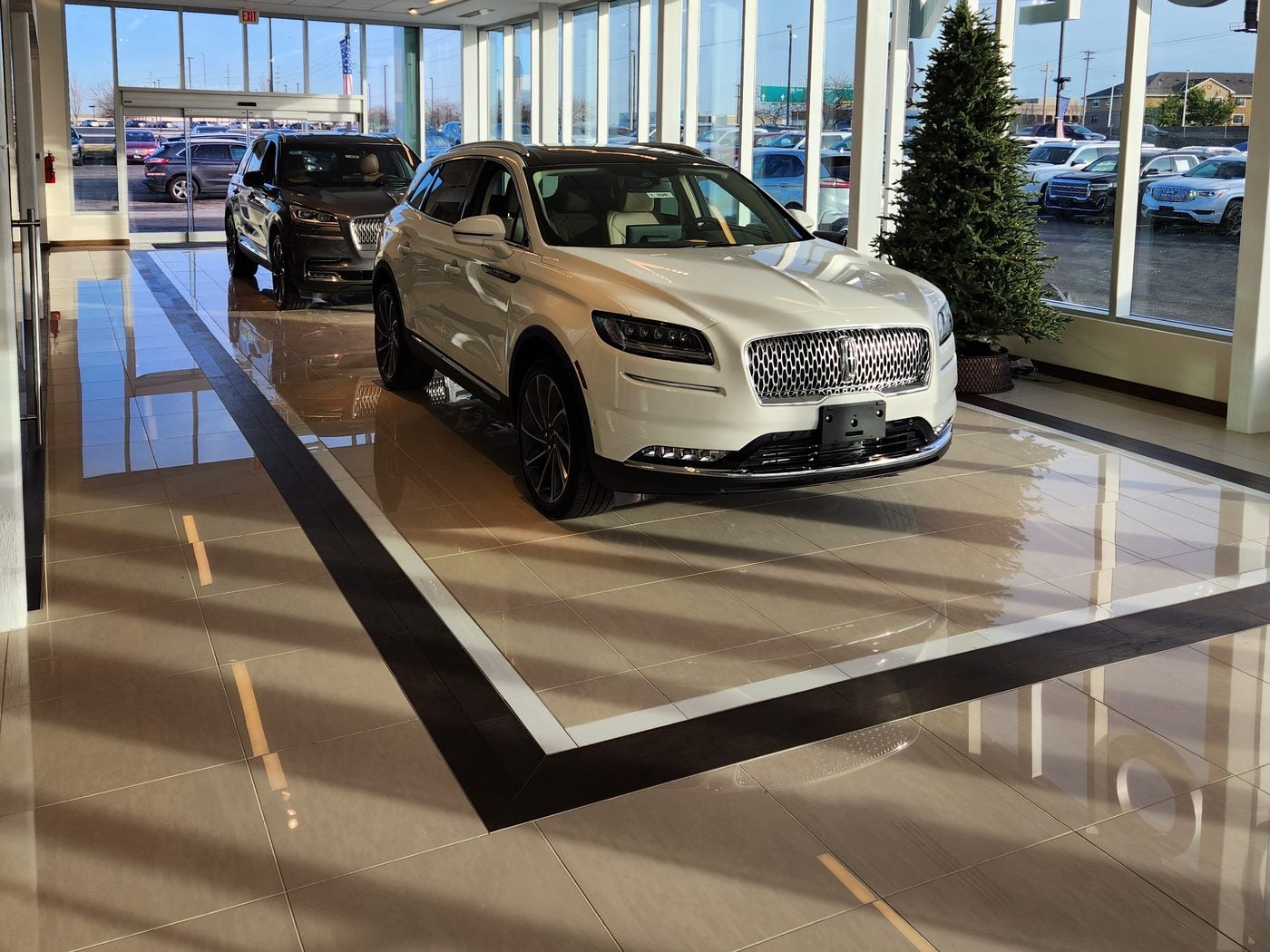 White Lincoln Nautilus in the Dave Sinclair Lincoln St. Peters showroom