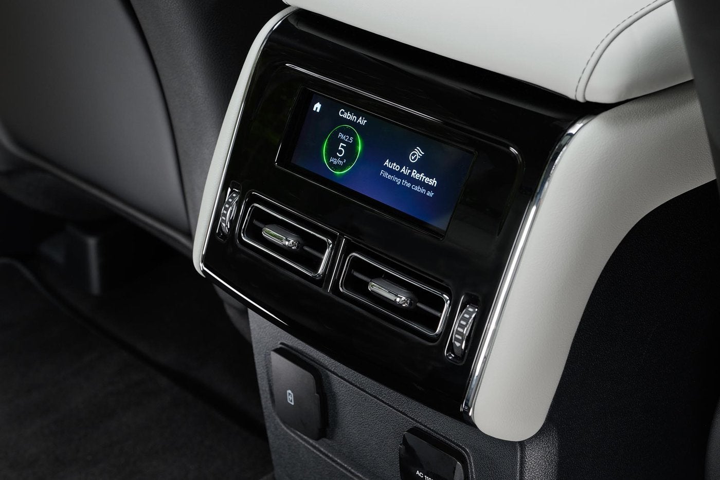 Lincoln Aviator second row climate control screen and air vents
