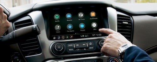 2021 Chevrolet Colorado multi-media display and connectivity