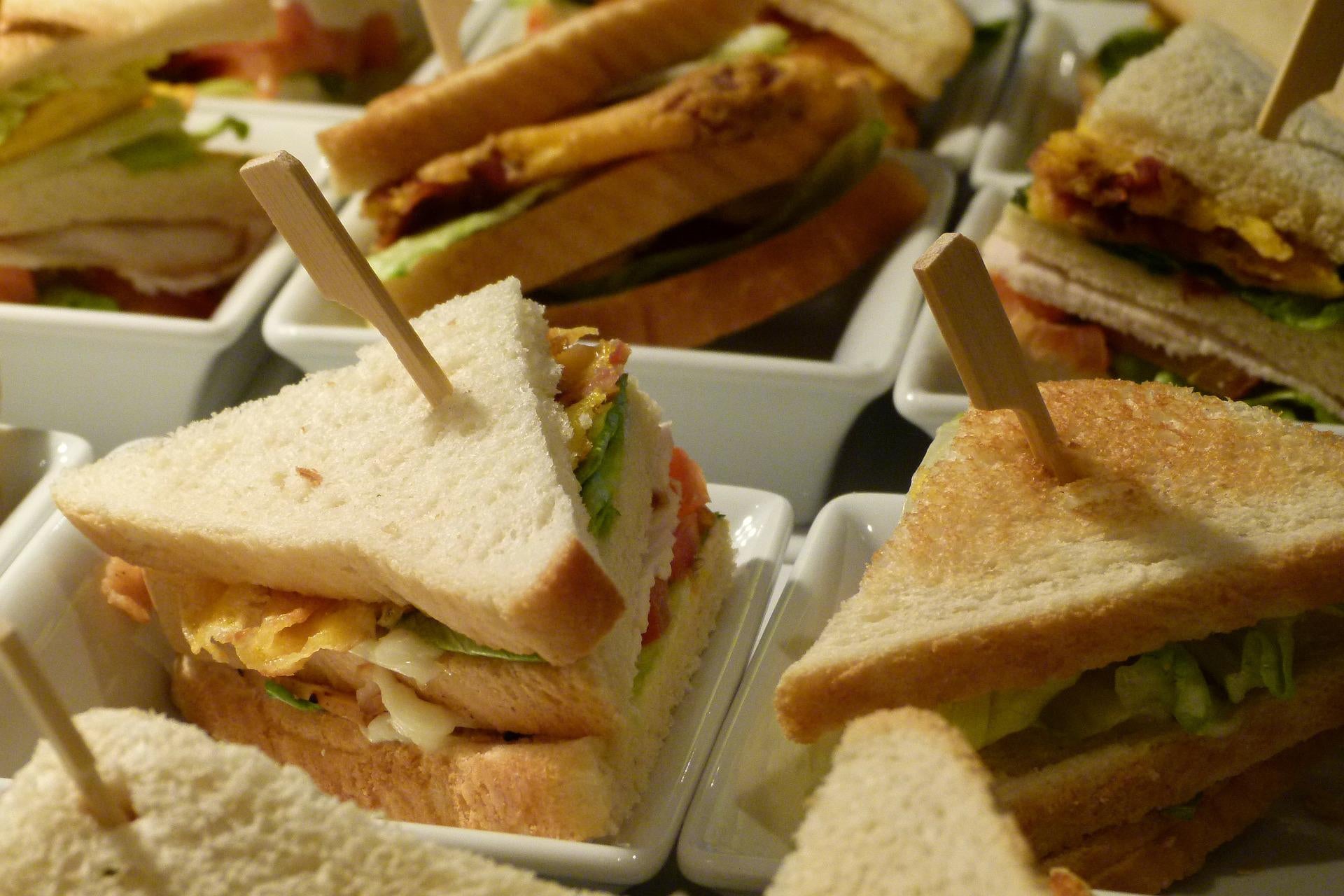 club sandwiches