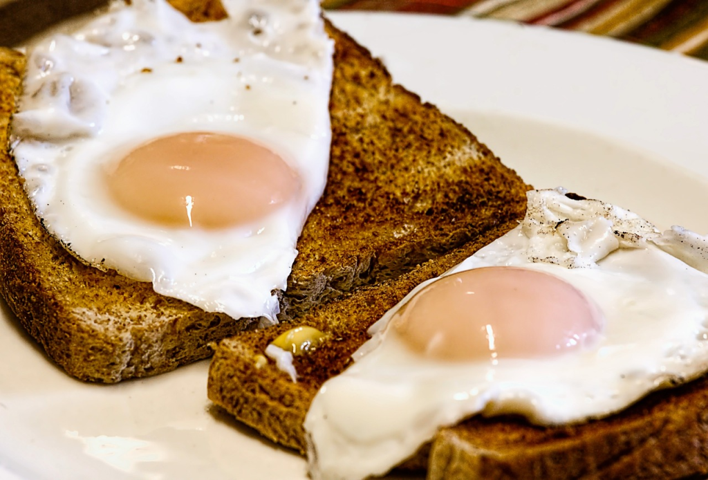 5 Breakfast Places Worth the Early Drive Near Plainwell, MI