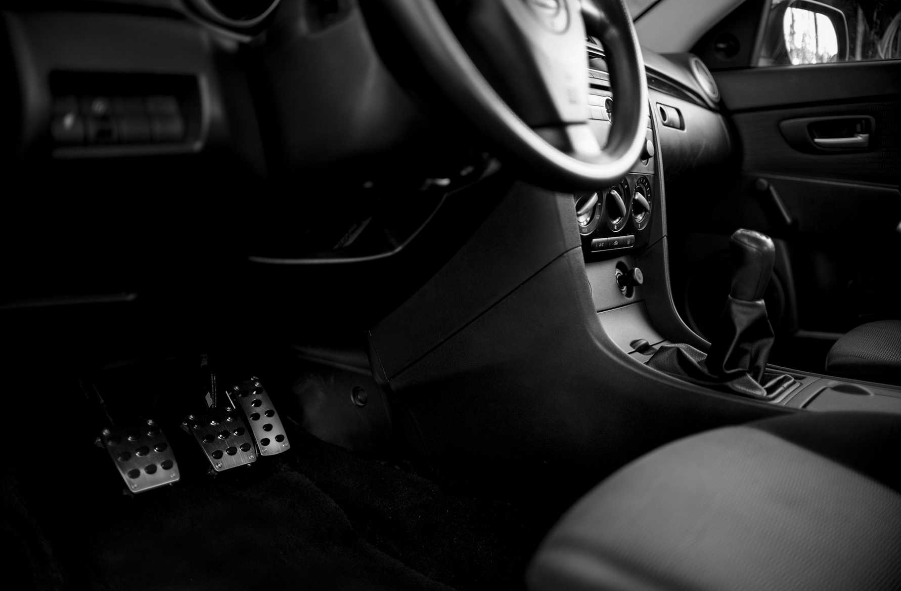 Looking for a beginner's guide to servicing your vehicle? Check this out for general knowledge on when to schedule your service.