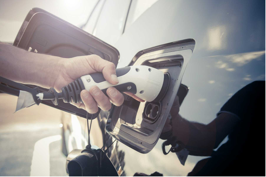 Trends Shaping The Auto Industry in 2023