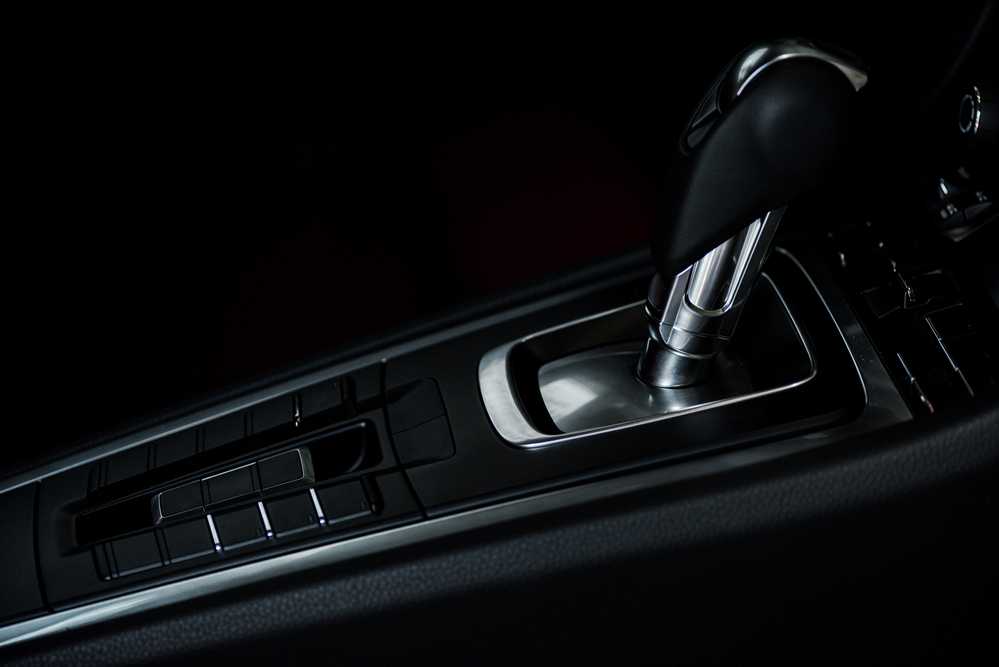 6_Signs_Your_Car_Is_Having_Transmission_Problems_637526879125510702