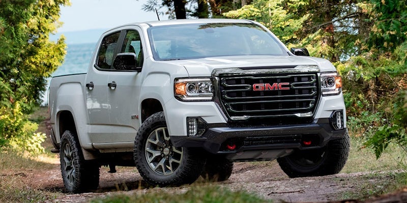 2022-GMC-Canyon-01