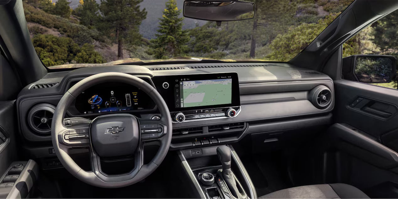 2025 Chevy Colorado interior