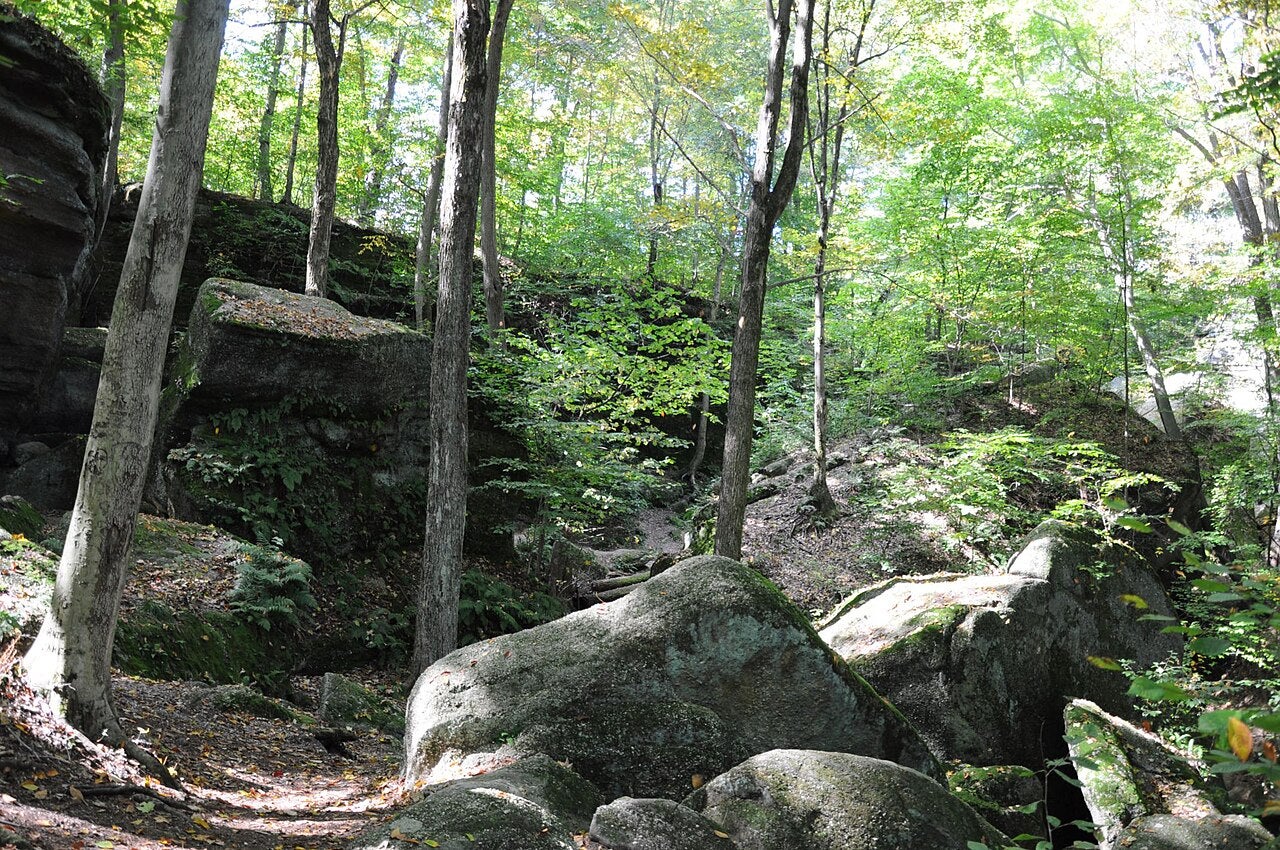 Drive Around Town: 3 Local Attractions Near Garrettsville, OH