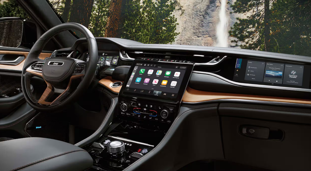 Interior dash and screens of a 2026 Jeep Grand Cherokee L