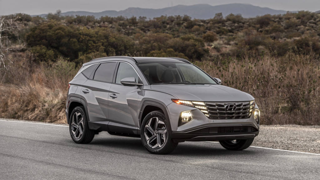 26063595_web1_larrylark-hyundai-allkc-210807-tucson_1