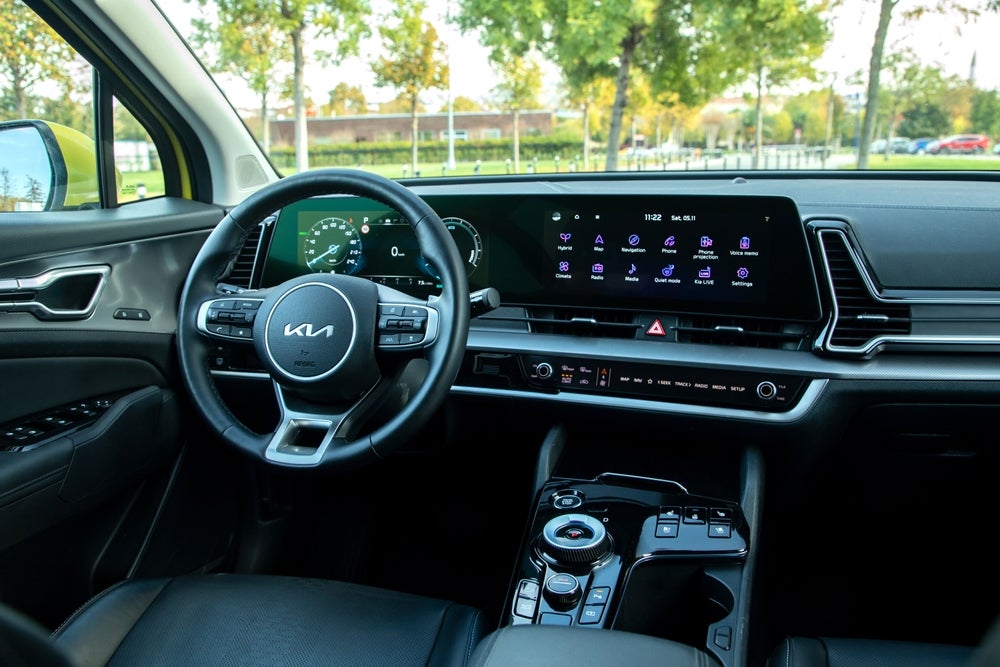 Istanbul,,Turkey,-,November,5,2022,:,Hybrid,Electric,Vehicle