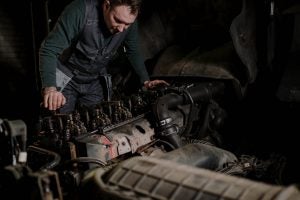 3 Reasons to Get Your Nissan Oil Change at the Dealership