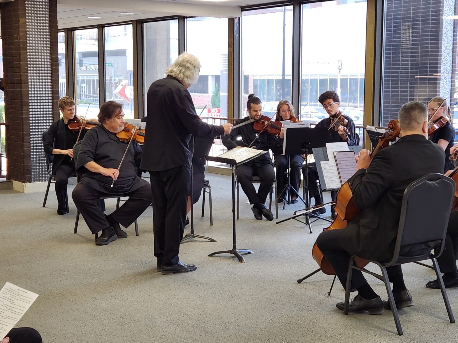 Loeber Motors Sponsors Lincolnwood Chamber Orchestra