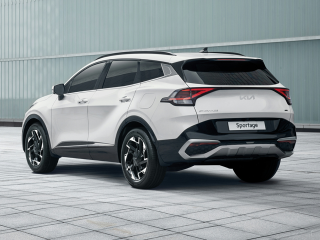 A white Kia Sportage