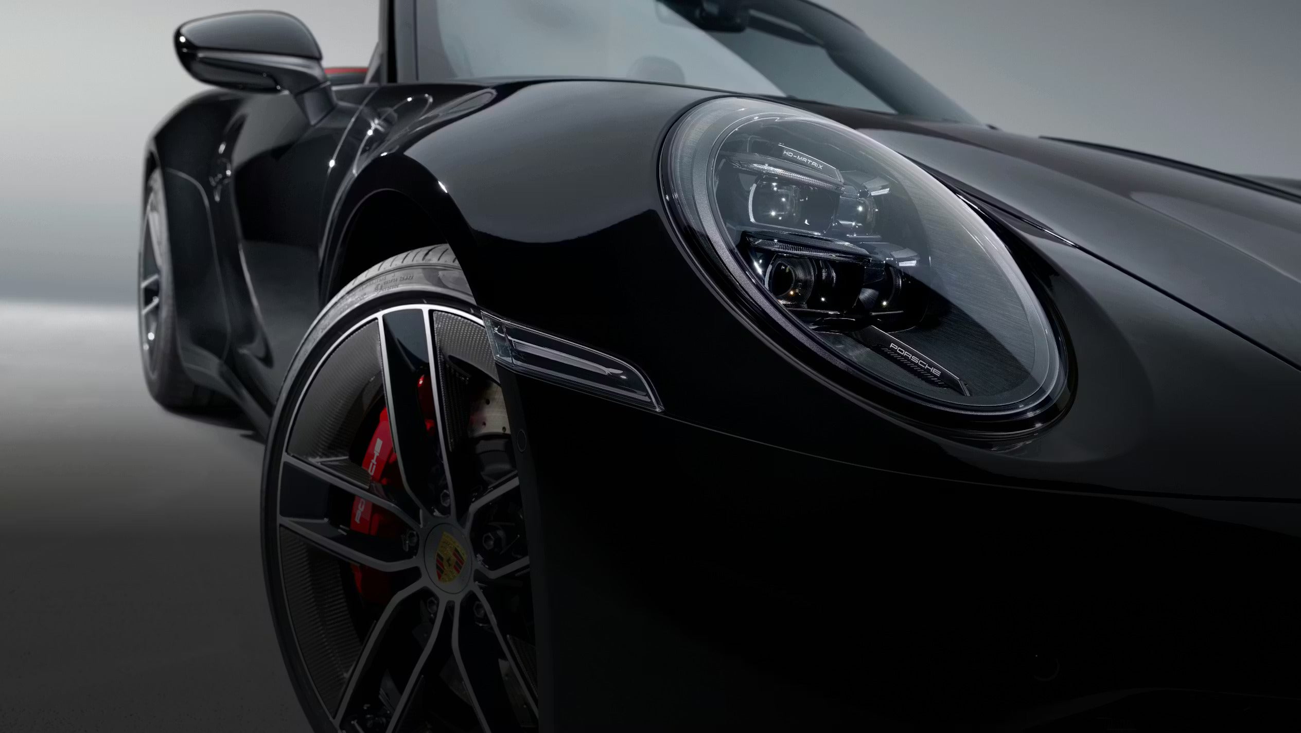 2026 Porsche 911 Hybrid blending classic 911 heritage with Porsche’s electrified performance future