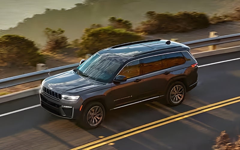 How Interior FamCAM and Third-Row Flexibility Make the 2026 Jeep Grand Cherokee L a Smart Choice around Fort Scott, KS