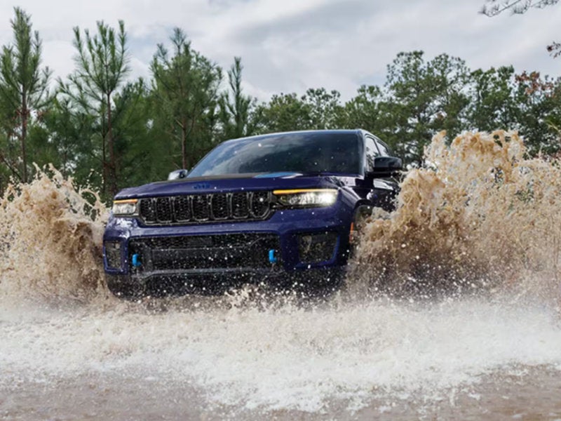 Find your 2024 Jeep Grand Cherokee near Carl Junction MO