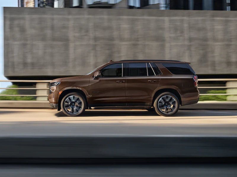 Drive the updated 2022 Chevrolet Tahoe near Miami OK