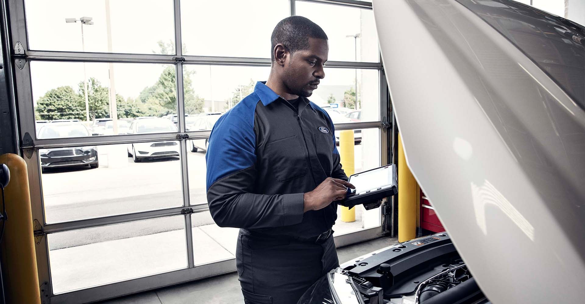 why service with Ford techs