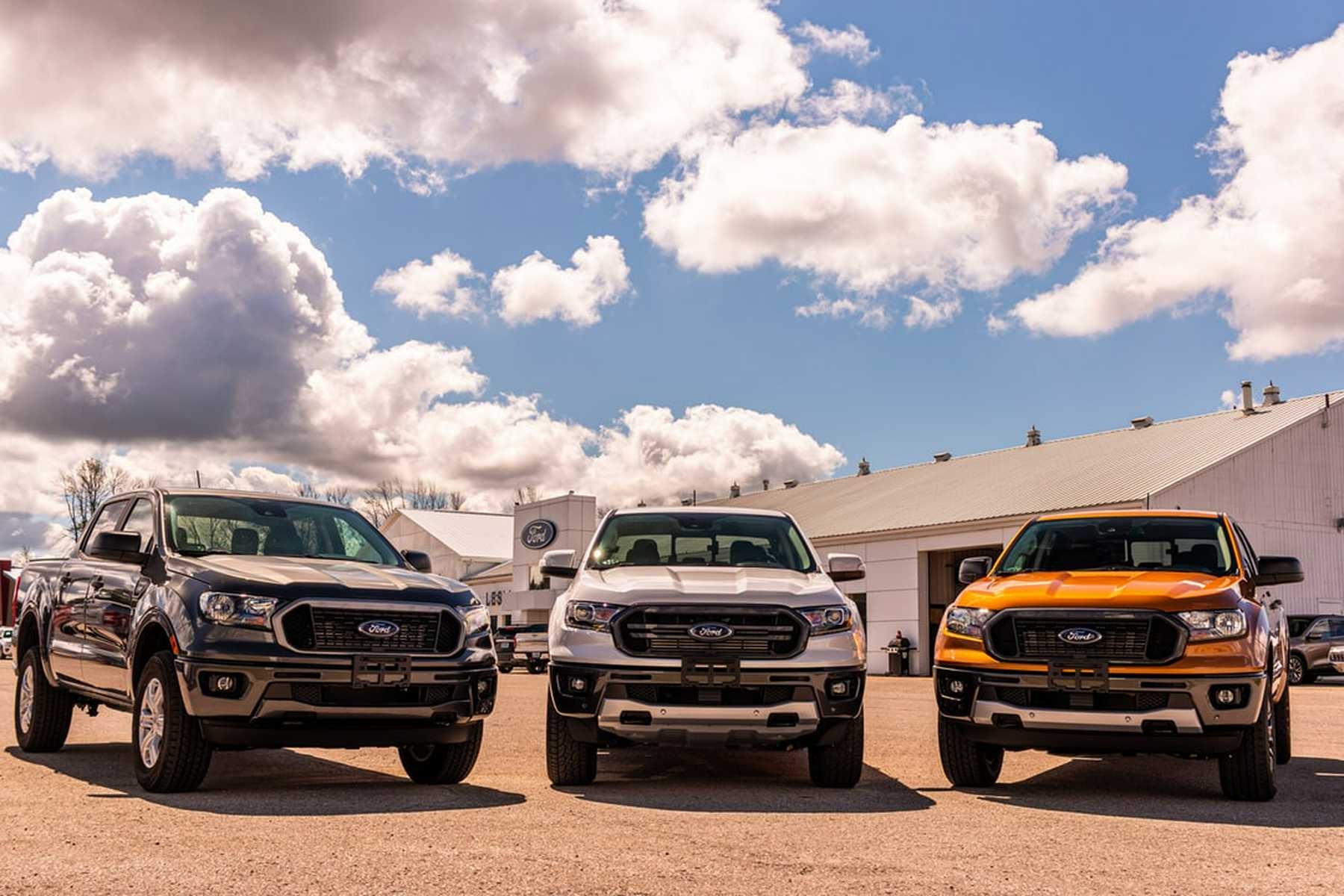 benefits of buying used cars at dealerships