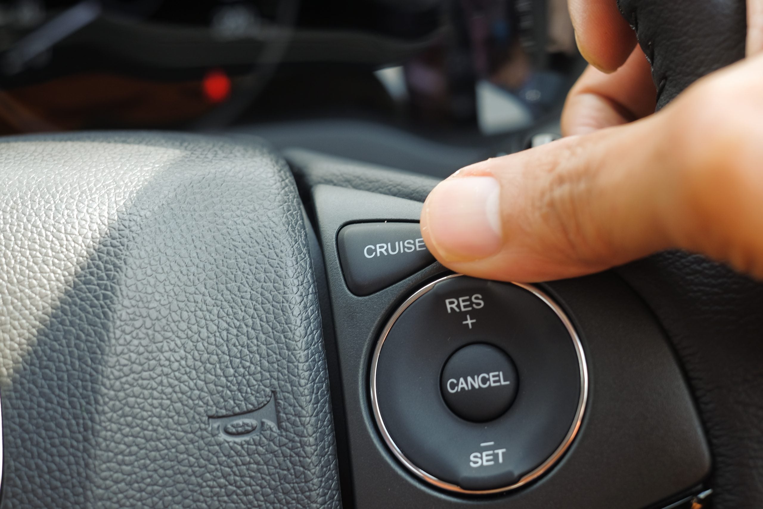 Cruise,Control,Buttons,On,Modern,Car,And,Speed,Limitation