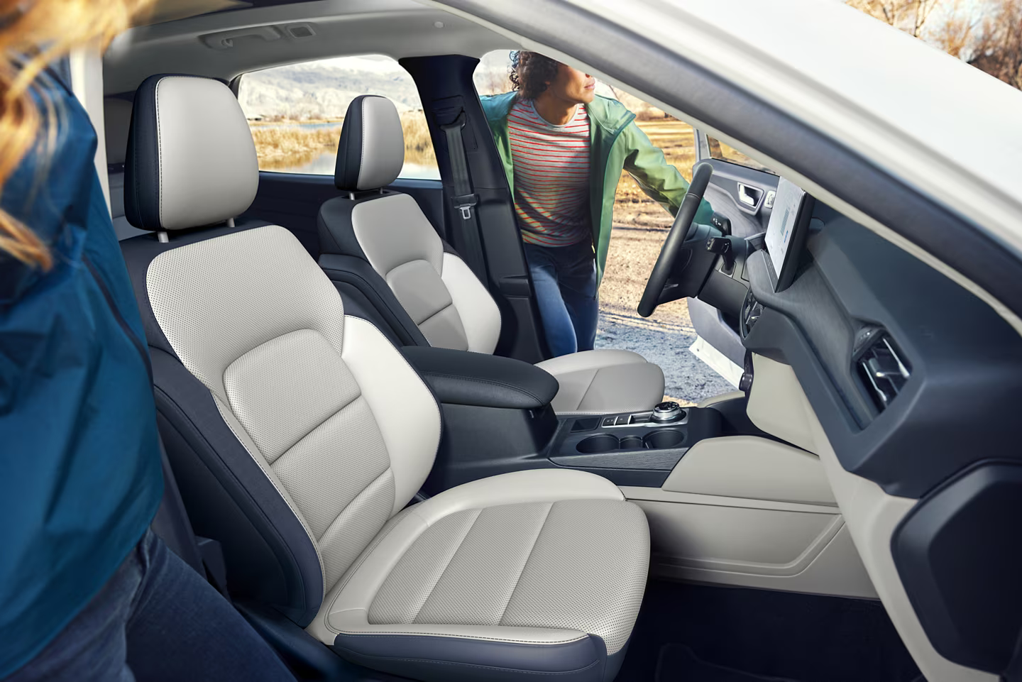 2025-ford-escape-interior