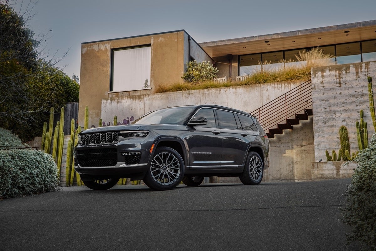 2022 Jeep Grand Cherokee L gray nice home