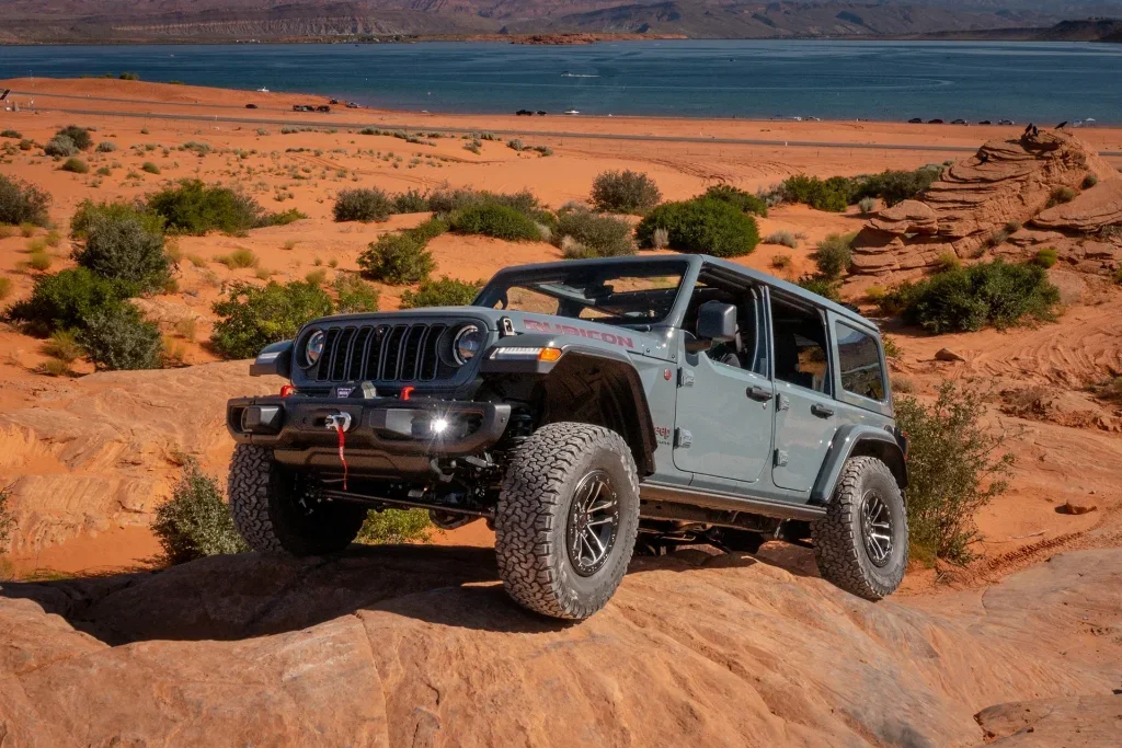 Jeep Wrangler Front Side View