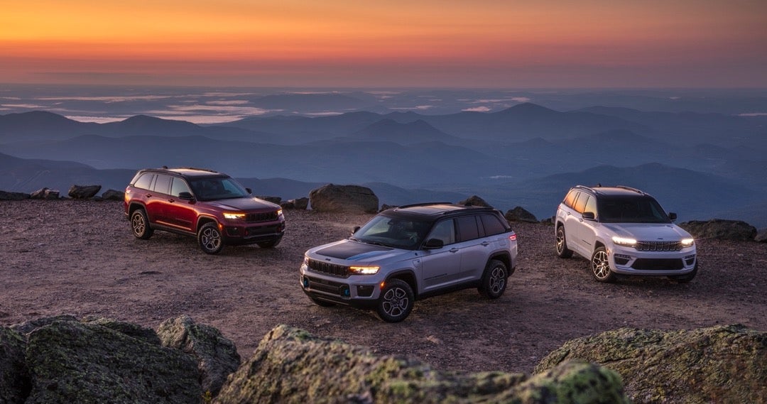 2022 Jeep Grand Cherokee trio 4xe Trailhawk
