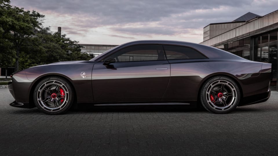 2024 DODGE CHARGER ELECTRIC CONCEPT VEHICLE SIDE VIEW