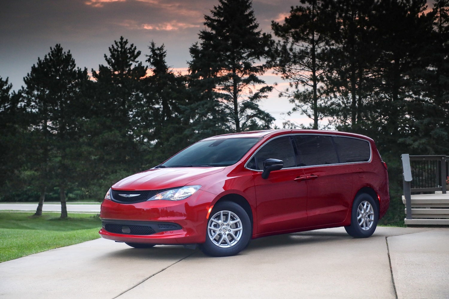 Chrysler is welcoming back a member of the brand’s minivan family, adding the 2025 Chrysler Voyager to its retail lineup as a budget-friendly option under $40,000.
