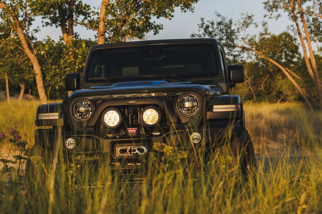 AEV_Jeep_Wrangler_front_converted