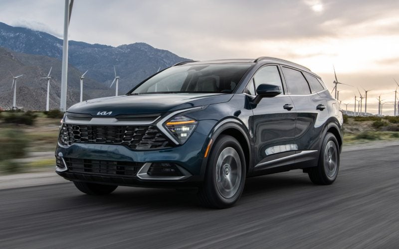 Discover the 2025 Kia Sportage Hybrid near Edison, NJ