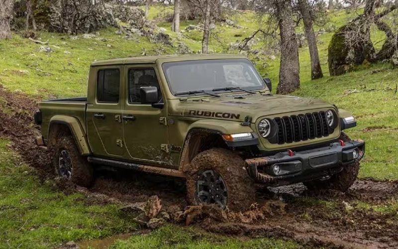 Adventure Awaits with the 2025 Jeep Gladiator near Elizabeth, NJ