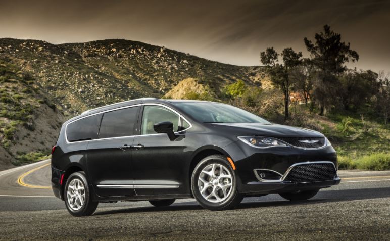 2020-chrysler-pacifica-black