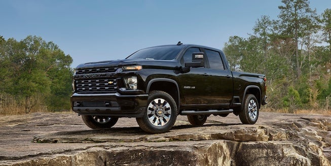 chevy-retail-oct-mov-2048x1024-21silveradohd