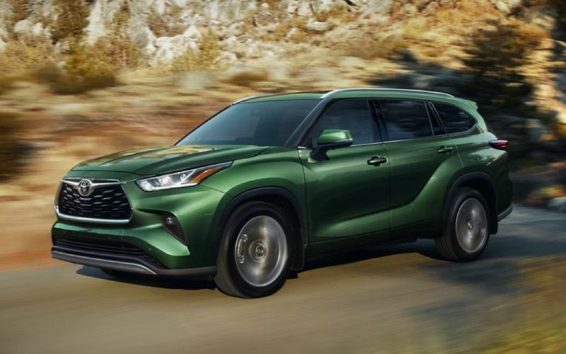 Discover the 2025 Toyota Highlander XSE Near Elizabeth, NJ