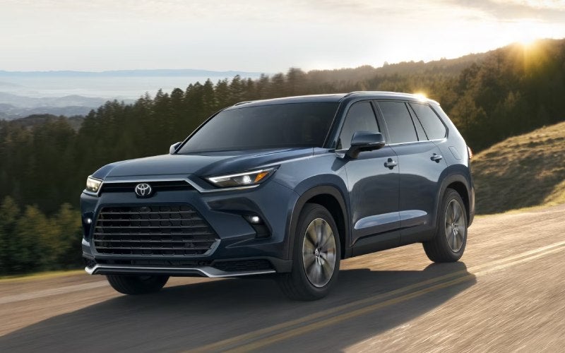 Finding Versatility with the 2025 Toyota Grand Highlander near Elizabeth, NJ