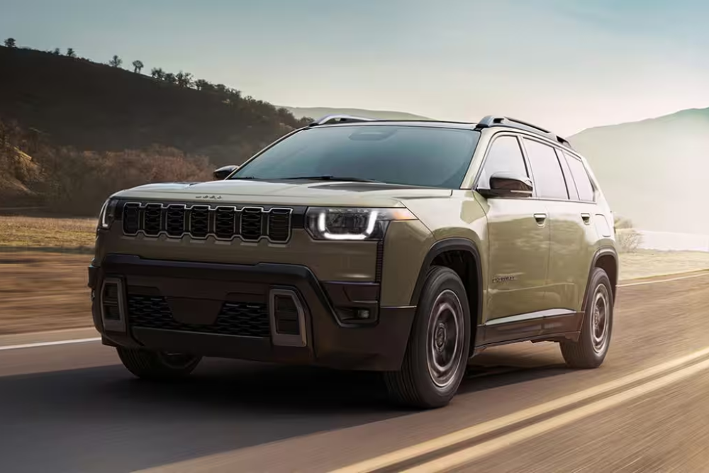 Jeep Grand Cherokee lifestyle image