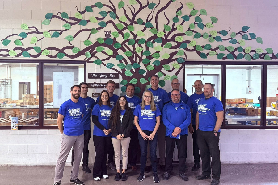 Randy Wise Automotive Team members supporting United Way