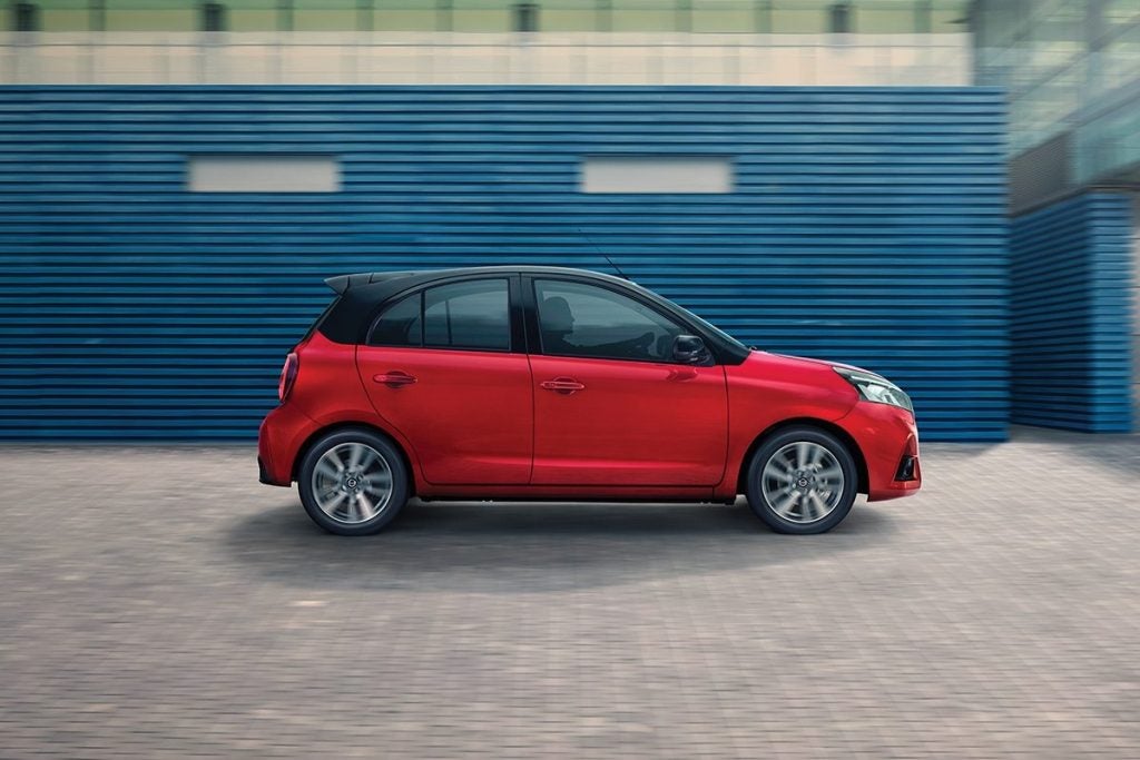 Nissan March 
