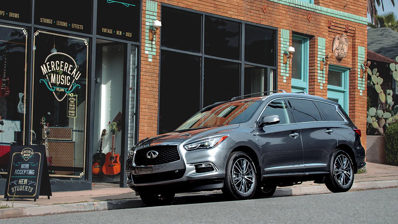 used INFINITI cars