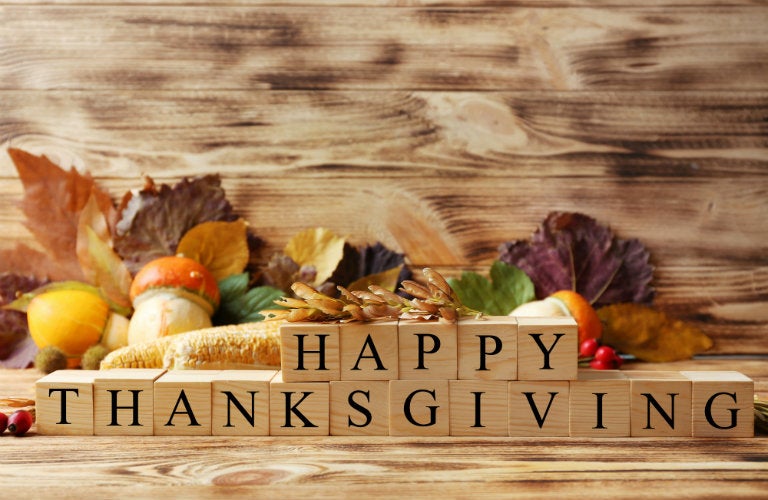 Blocks-that-spell-out-Happy-Thanksgiving